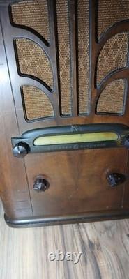 Vintage General Electric GE Tombstone Tube Radio Art Deco Untested Work