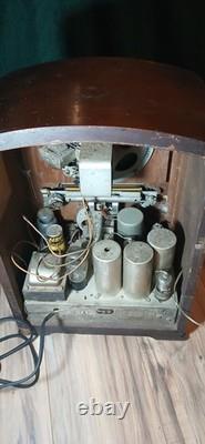 Vintage General Electric GE Tombstone Tube Radio Art Deco Untested Work