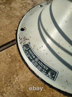 Vintage General Electric GE Vortalex Gray 3 Speed Osculating Fan 16 Blade