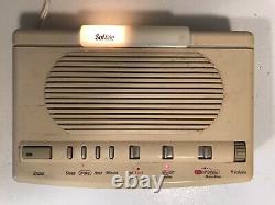 Vintage General Electric GE White Softlite Alarm Clock Radio 7-4657A Night Light