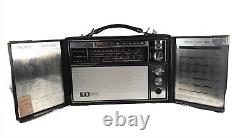 Vintage General Electric GE World Monitor Radio P2900A FM AM Shortwave Works