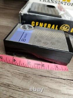 Vintage General Electric Ge Great Eight Transistor Radio/box/leather Case