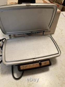 Vintage General Electric Grill Waffle Baker Maker G44T REVERSIBLE PLATES withBox