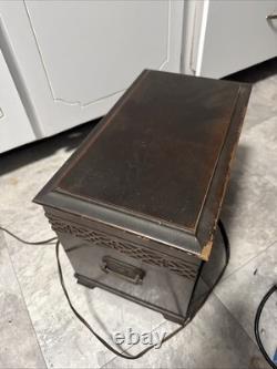 Vintage General Electric J62 (1941)(wood tube table radio) Read