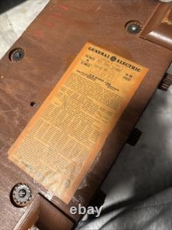 Vintage General Electric J62 (1941)(wood tube table radio) Read