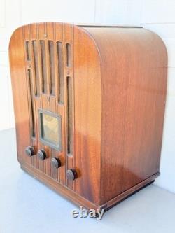 Vintage General Electric M-51 Tombstone Radio