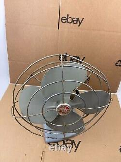 Vintage General Electric Metal Oscillating Desk Fan 17