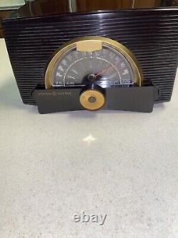 Vintage General Electric Model 408 Radio, Works Good