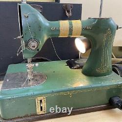 Vintage General Electric Model A Portable Sewing Machine +Case GE 5BA41BA3 GREEN