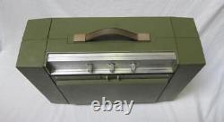 Vintage General Electric Mustang II Record Player Avocado Green V945J