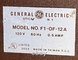 Vintage General Electric Oscillating 3-Speed 12 Beige Amber Desk Fan F1-OF-12A
