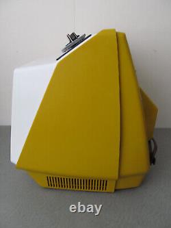 Vintage General Electric Portable Television Mod. SF1702YL Retro TV