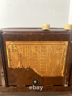 Vintage General Electric Radio H-600U WORKS