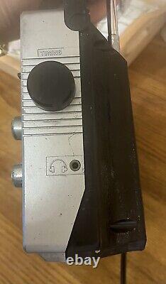 Vintage General Electric Radio Model 7-2857A Plug In or Batteries Tested Working