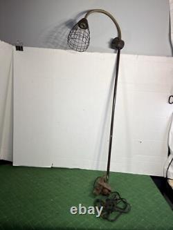 Vintage General Electric SUNLAMP original sun lamp With Clamp Industrial Under Bed