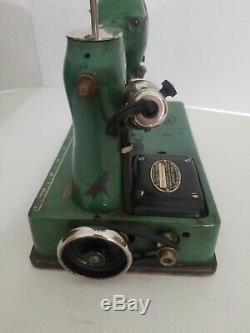Vintage General Electric Sewhandy Sewing Machine Green Enamel Runs And Sews