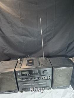 Vintage General Electric Stereo Boombox Portable Cassette And CD Player. Works