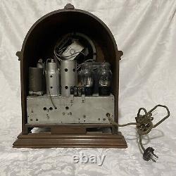 Vintage General Electric Superheterodyne Cathedral RCA Tube Radio Powers up