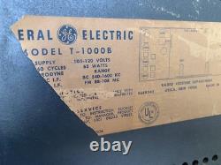 Vintage General Electric T-1000B Radio AM/FM Phono removable External Speakers