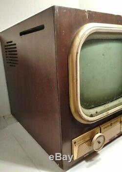 Vintage General Electric TV Model# 14T2 Untested. Condition Is Used. Untested TV