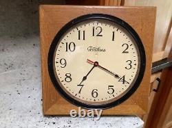 Vintage General Electric Telechron Battery Operated School Clock 16, oak