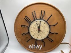 Vintage General Electric Telechron Wellwood Model 2H59 Midcentury Wall Clock