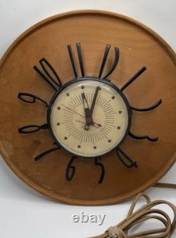 Vintage General Electric Telechron Wellwood Model 2H59 Midcentury Wall Clock