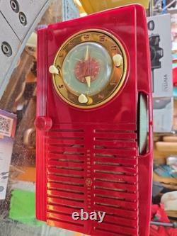 Vintage General Electric Transistor radio 517f Red GE 1950s, Works Well