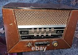 Vintage General Electric Tube AM Radio Wood Case model GE 321 Working