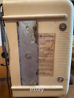 Vintage General Electric Tube Radio-model 201-cream Color-usa Made-turns On-stat