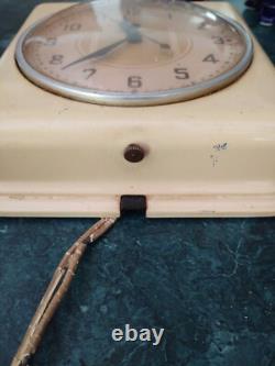 Vintage General Electric Wall Clock 1940, 2H08