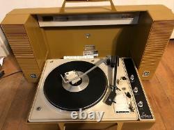 Vintage General Electric Wildcat tested and working record player