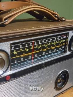 Vintage General Electric World Monitor P-990A 17 Transistor 5 Band Radio Works