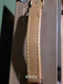 Vintage General Electric World Monitor P-990A 17 Transistor 5 Band Radio Works