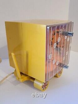 Vintage-General Electric Youth Electronics Circus Wagon Clock Radio Model C3600A