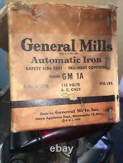 Vintage General Mills -Electric Iron- 1946 Rare Red Handle Works American Beauty