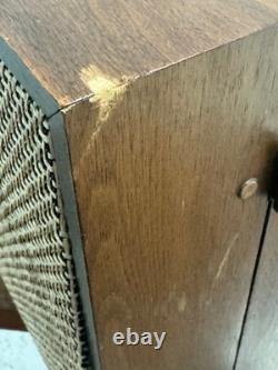 Vintage Mid Century 1960s GE General Electric T-1000B Stereo AM FM Radio