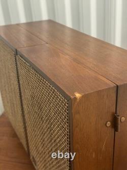 Vintage Mid Century 1960s GE General Electric T-1000B Stereo AM FM Radio