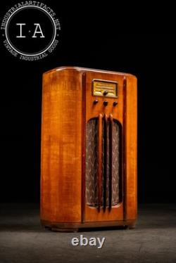 Vintage Model F-66 Console Radio by General Electric