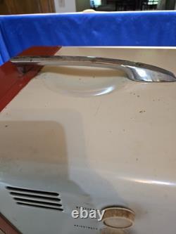 Vintage Portable General Electric TV