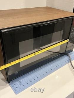 Vintage RARE 1991 General Electric Microwave Oven Model JE1425K VTG TESTED HUGE