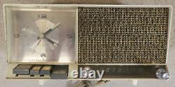 Vintage Radio General Electric Clock Radio Alarm 1960 Model No. C-446A t581