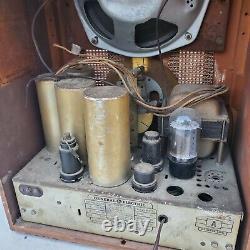 Vintage Radio Table General Electric A 63 sell as it need some repairs
