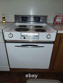 Vintage Rare 1960's General Electric Stove & HOODAutomatic Cleaning OvenWORKS