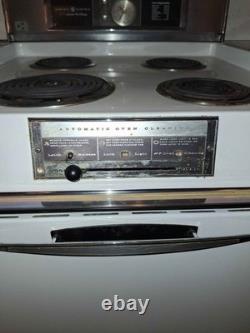 Vintage Rare 1960's General Electric Stove & HOODAutomatic Cleaning OvenWORKS
