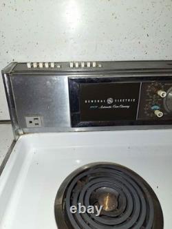 Vintage Rare 1960's General Electric Stove & HOODAutomatic Cleaning OvenWORKS