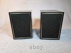 Vintage Rare GE General Electric model T2020A AM/FM Stereo Radio & 2 Speakers