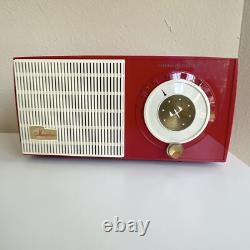 Vintage Red and White 1955 General Electric Model 471 AM Tube Radio Real Charmer
