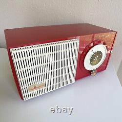 Vintage Red and White 1955 General Electric Model 471 AM Tube Radio Real Charmer