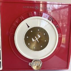 Vintage Red and White 1955 General Electric Model 471 AM Tube Radio Real Charmer